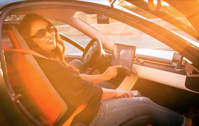Image for article titled Aptera Announces A 1,000-Mile Range 'Never Charge' Solar EV But We Should Explain This A Bit