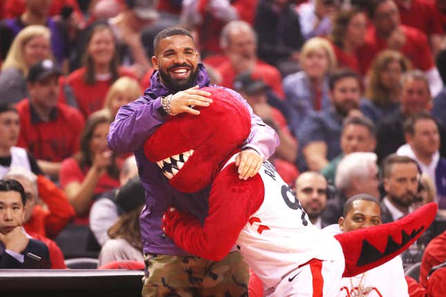 Image for article titled Drake Has Become The Rowdy Uncle Of The Raptors