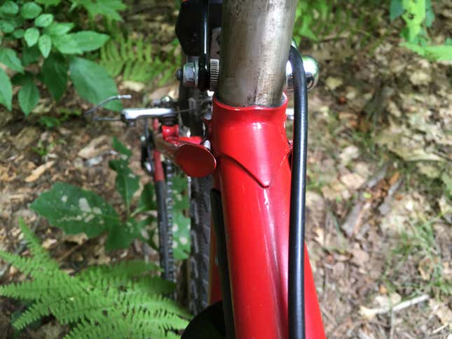 Image for article titled I Finally Took My Horrible Old Schwinn On Some Trails And It Instantly Exploded