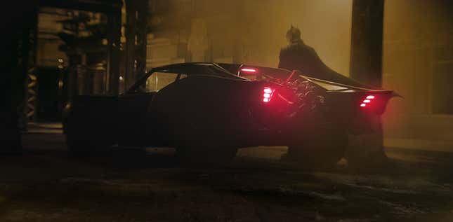 Imagen para el artículo titulado El nuevo batmóvil es un genial homenaje al Batman de los 60