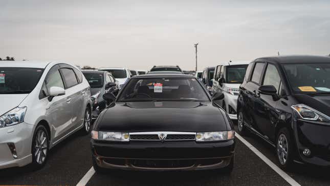 Image for article titled Inside Japan's Biggest Used Car Auction