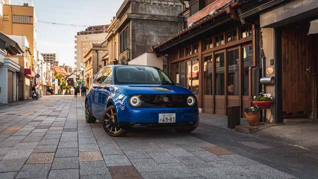 Image for article titled The Rad 2021 Honda E Thrives In A City Like Tokyo But Lacks The Value That Would Make It An Icon