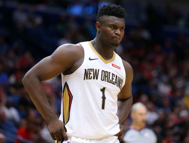 Image for article titled Pelicans Doctors Recommend Zion Williamson Drop Some Height To Lessen Stress On Injured Knee