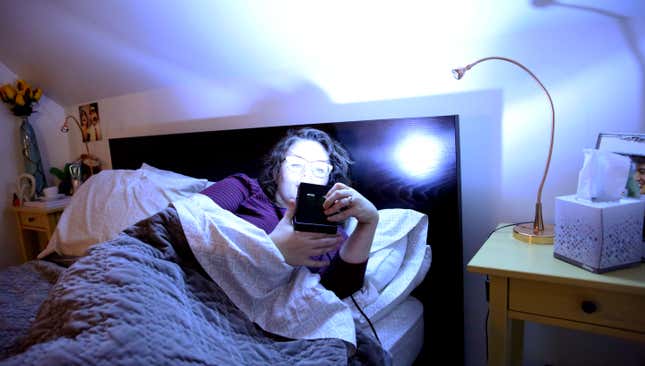 Image for article titled Nation’s Sleep Experts Recommend Cutting Down On Strobe Light Before Bedtime