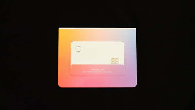 Image for article titled Does Apple Card Discriminate Against Women?