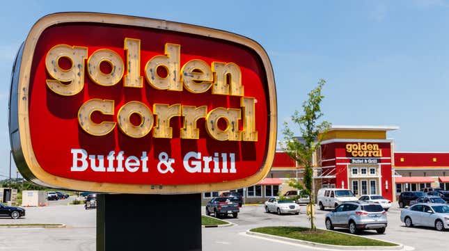 Image for article titled Woman says Golden Corral asked her family to leave because of her outfit