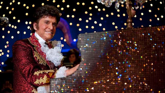 Image for article titled HBO Film Reveals Liberace Was Good Friends With Gay Men