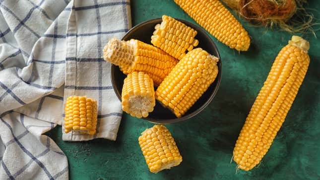 Image for article titled Cook Fresh Corn on the Cob in Your Microwave