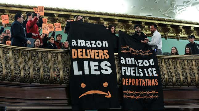 Image for article titled Amazon Really Filled Its Diaper Trying to Build HQ2 in New York