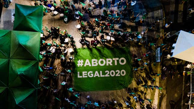 Image for article titled Argentina Is Divided Over Potentially Historic Abortion Legalization