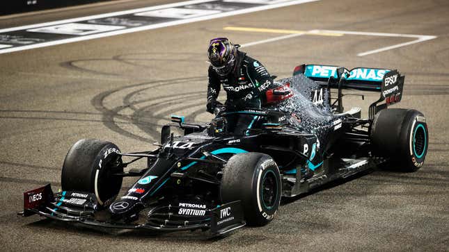Image for article titled Formula One Gets Its First Taste Of Sustainable Fuel