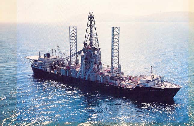 The Hughes Glomar Explorer. Image: Wikimedia