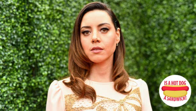 Image for article titled Hey Aubrey Plaza, is a hot dog a sandwich?