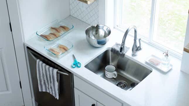 Image for article titled What&#39;s the Best Kitchen Faucet?