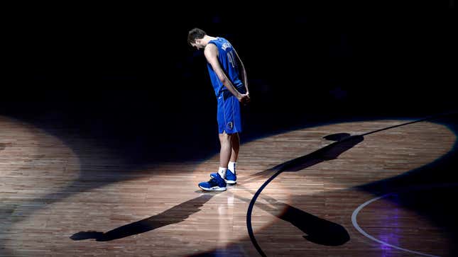 Image for article titled Dirk Nowitzki Calls It A Career