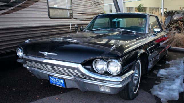 Image for article titled At $2,999, Would This 1965 Ford Thunderbird Be A Classical Gas?