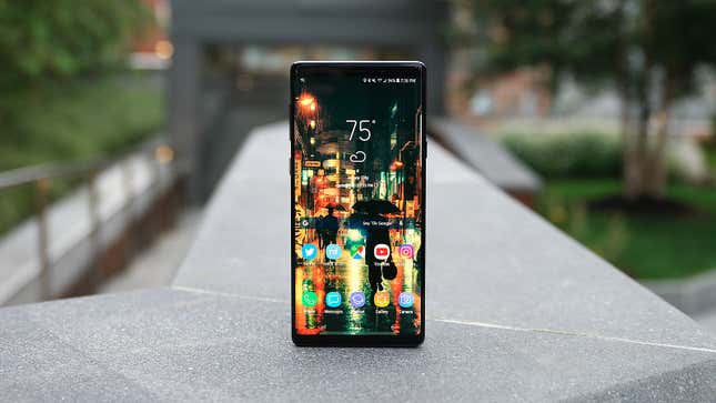 Image for article titled You Can Really Feel the Samsung Note 9's $1000 Price Tag