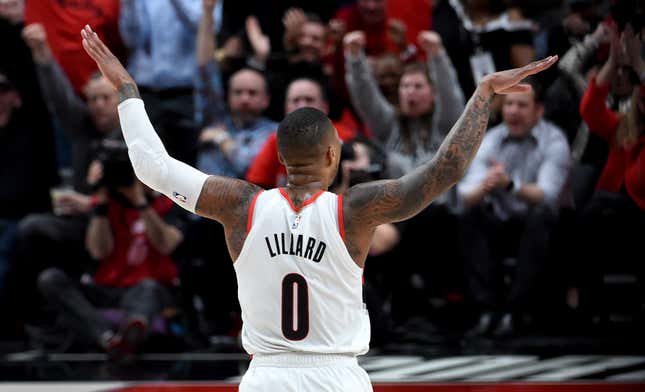 Image for article titled The Damian Lillard Experience Is The Sweetest Show In Basketball