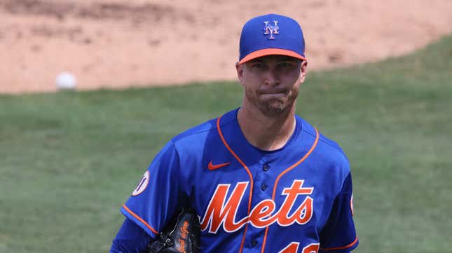 Jacob deGrom is like 😐 after throwing six shutout innings.