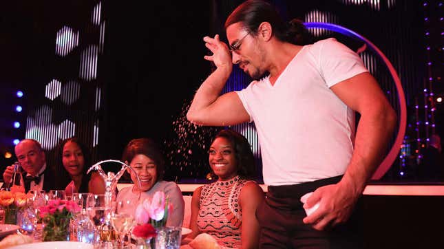 Image for article titled Salt Bae does Dallas in typical Salt Bae fashion