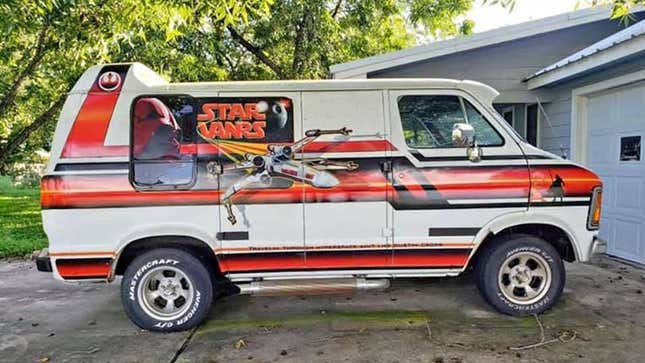 Image for article titled At $9,800, Does This 1979 Dodge Tradesman Star Wars Tribute Van Light Your Saber?