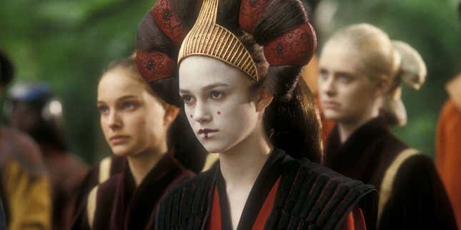 That’s Keira Knightley, front and center, repping the incognito Queen Amidala.