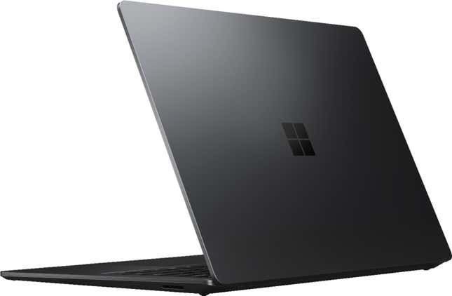 Imagen para el artículo titulado Un aluvión de filtraciones arruina el evento Surface de Microsoft