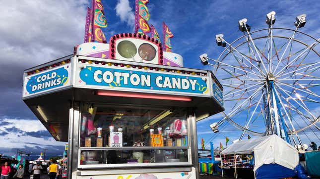 Image for article titled Northern Ohioans attempt a drive-thru county fair so they can get food on sticks