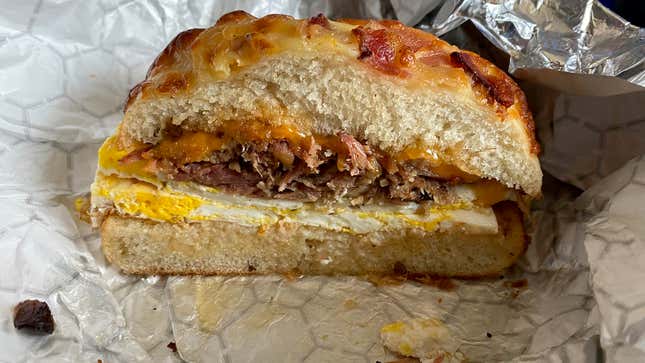 Image for article titled Einstein’s Texas Brisket Egg Sandwich is proudly, inauthentically from anywhere