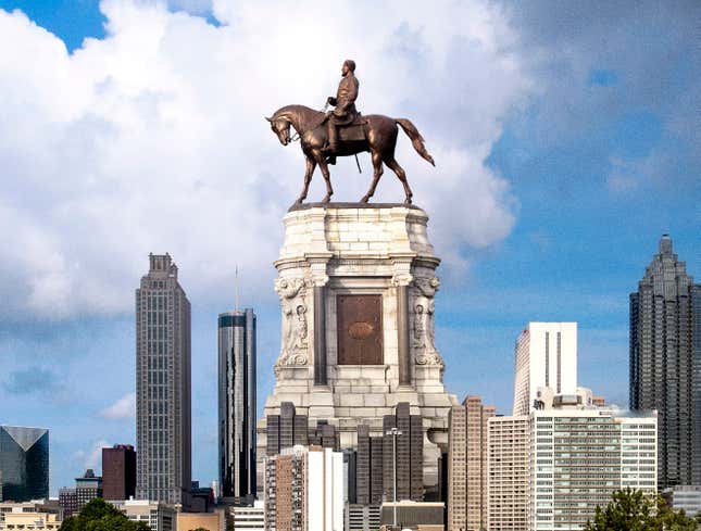 Image for article titled Georgia Governor Orders Statue Of Robert E. Lee To Be Replaced With Larger Statue Of Robert E. Lee