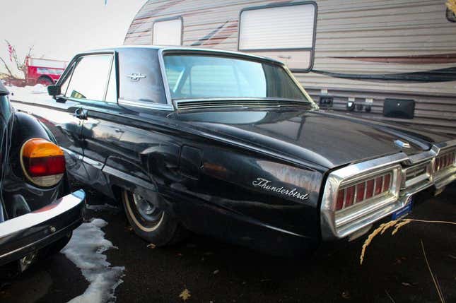 Image for article titled At $2,999, Would This 1965 Ford Thunderbird Be A Classical Gas?