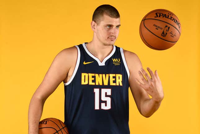 Image for article titled Five Photos Of Nikola Jokic