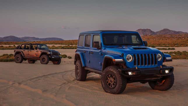 Image for article titled The 2021 Jeep Wrangler 392 Is A 470-HP V8 Off-Road Monster With A Huge Hood Scoop