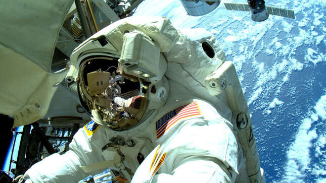 La NASA abre las puertas de la Estación Espacial Internacional a viajes privados y empresas