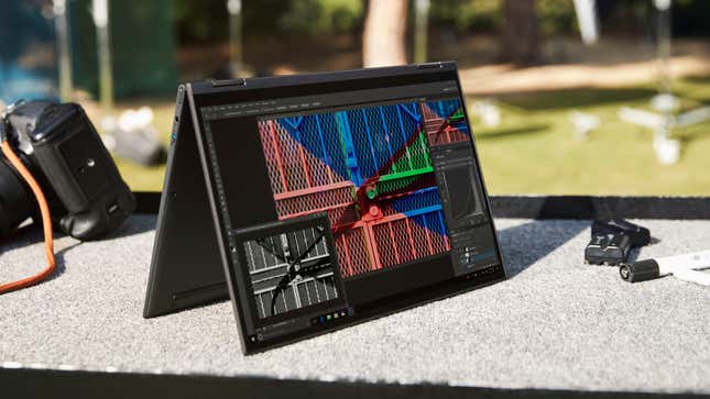 Image for article titled Lenovo&#39;s 14-inch Flex 5G Is the World&#39;s First 5G Laptop