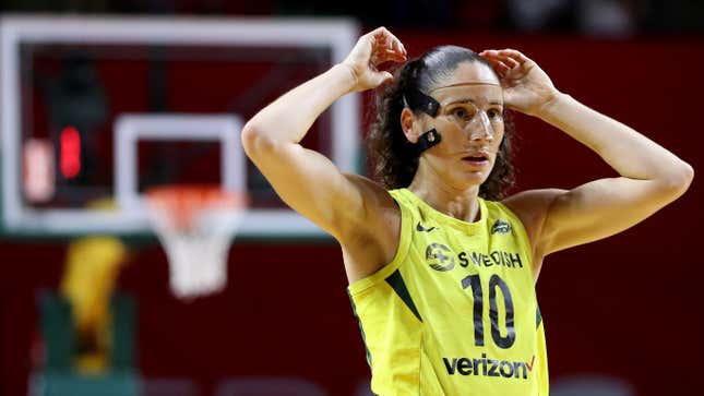 Image for article titled Sue Bird Has A Knee Injury And The Storm Look Totally Screwed