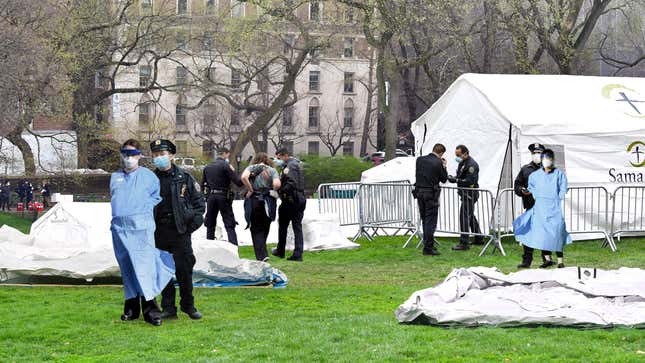 Image for article titled NYPD Razes Central Park Hospital Tents For Violating Outdoor Encampment Laws