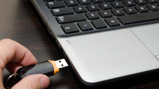 Image for article titled How to Boot From a USB Drive or CD on Any Computer