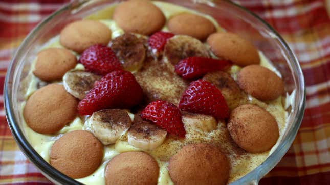 Image for article titled This Banana Pudding Is a Soulful Dessert Casserole