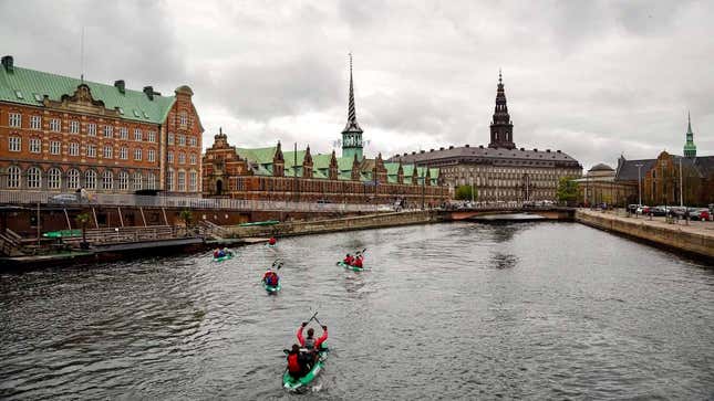 Image for article titled You Can Kayak in Europe for Free, If You Pick Up Trash
