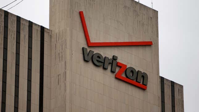 Image for article titled Verizon Says It Will Be Delaying the Shutdown of Its 3G Network For Now