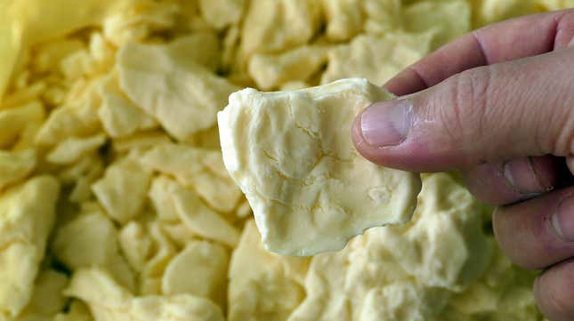Image for article titled Bored enough to make cheese from scratch? Mainers can help