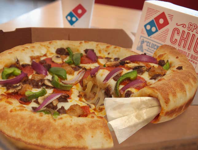 Image for article titled Dominos Unveils Napkin-Stuffed Pizza Crust