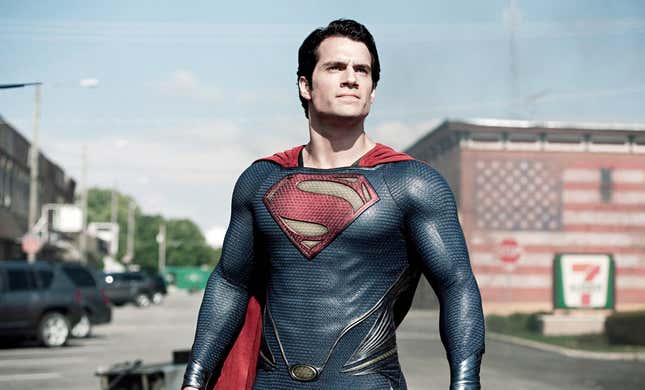 Imagen para el artículo titulado Una nueva película de Superman por fin está en desarrollo. ¿Regresará Henry Cavill?