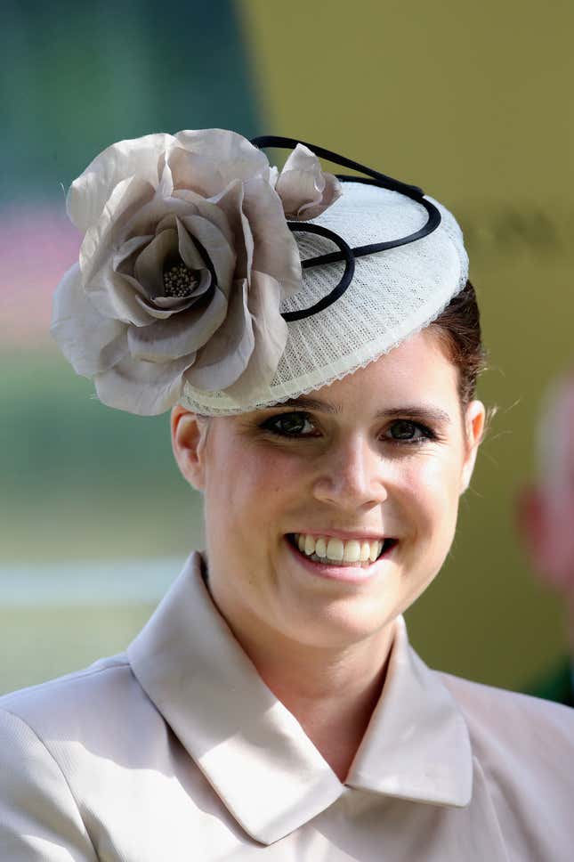 Image for article titled Princesses Beatrice and Eugenie Can Really Make the Most of Half a Hat