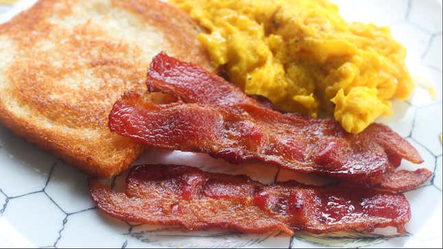 Image for article titled Bacon Is the Key to This One-Pan Breakfast