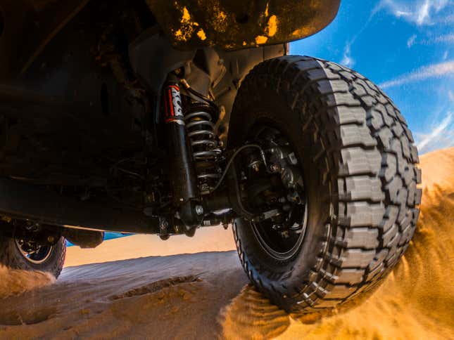 Image for article titled Here Are The Hardware Changes Behind The 2020 Jeep Gladiator Mojave's 'Desert Rated' Badge
