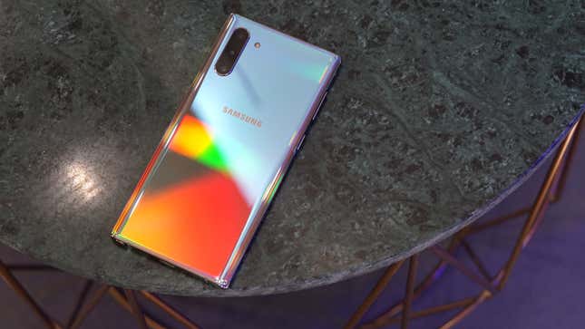 Imagen para el artículo titulado Así es el Samsung Galaxy Note 10, el primer Note para todo tipo de usuarios