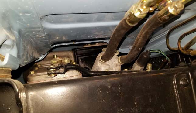 Image for article titled A Look At Some Of The Toyota Land Cruiser FJ40's Fascinating Hardware