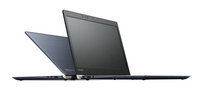 Dynabook Portege X30. Notebook mới nên nói Dynabook chứ không phải Toshiba